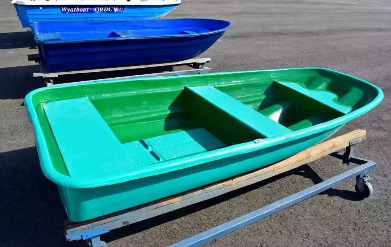 Стеклопластиковая лодка Старт (тримаран) в Иваново