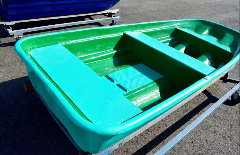 Стеклопластиковая лодка Старт (тримаран) в Иваново