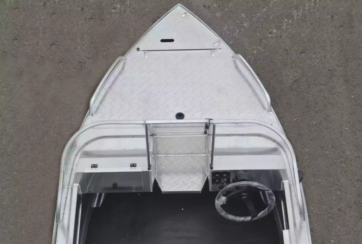 Алюминиевый катер Neman-400 PRO в Иваново Алюминиевый катер Neman-400 PRO в Иваново