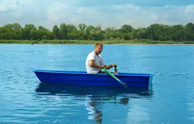 Стеклопластиковая лодка Малютка в Иваново