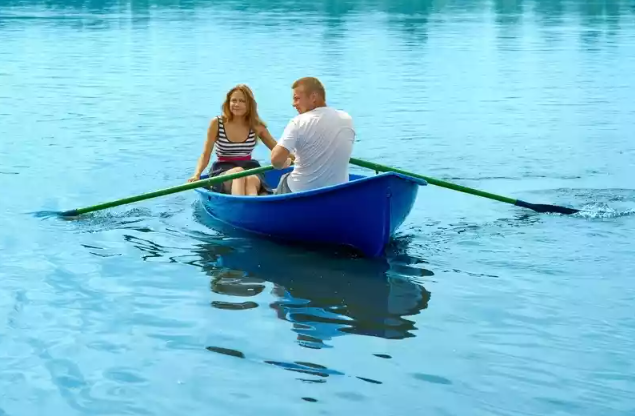 Стеклопластиковая лодка Дельфин в Иваново