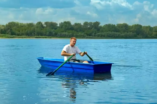 Стеклопластиковая лодка Малютка в Иваново