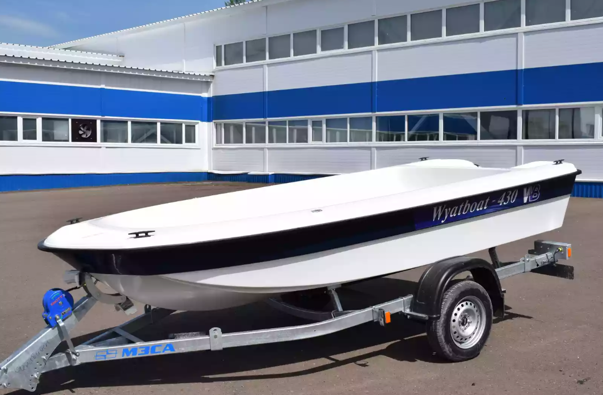 Стеклопластиковая лодка Wyatboat 430 тримаран в Иваново