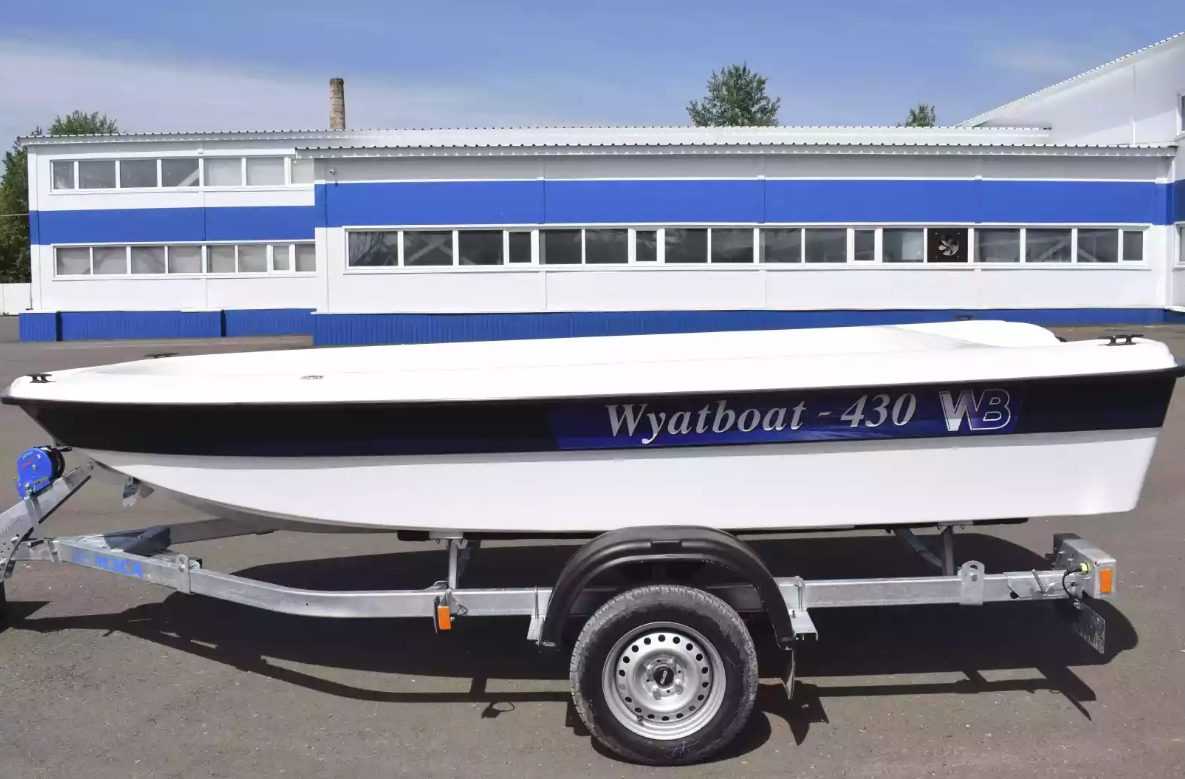 Стеклопластиковая лодка Wyatboat 430 тримаран в Иваново