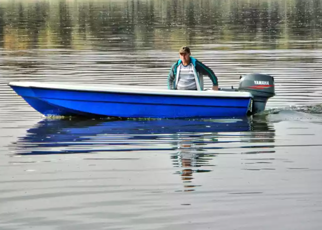 Стеклопластиковая лодка Wyatboat 430 тримаран в Иваново