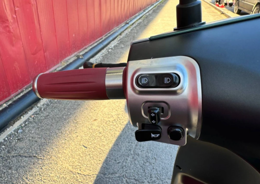 Скутер PROMAX Miami 240 (49) в Иваново