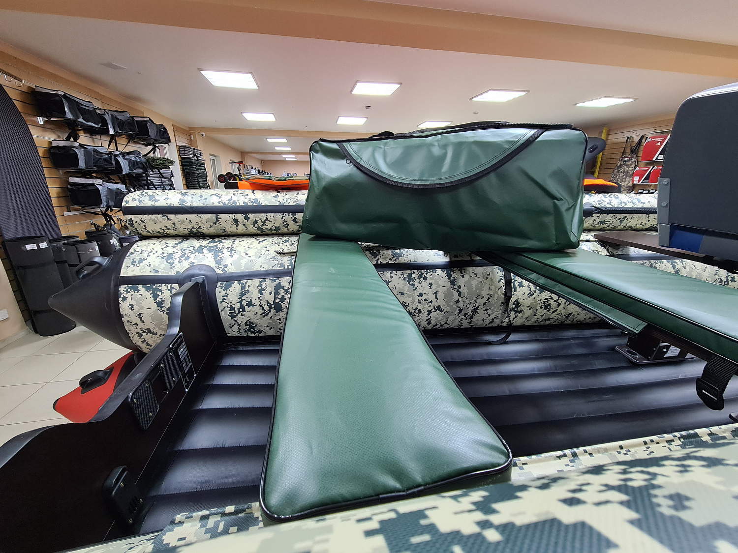 КОМПЛЕКТ МЯГКИХ НАКЛАДОК С СУМКОЙ ДЛЯ ЛОДОК 110Х20 ЗЕЛЕНЫЙ в Иваново